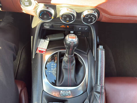 2019 Mazda MX-5 Miata RF Grand Touring