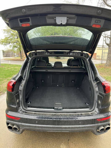 2016 Porsche Cayenne S
