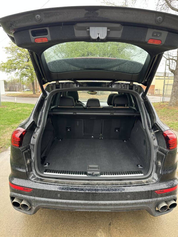 2016 Porsche Cayenne S