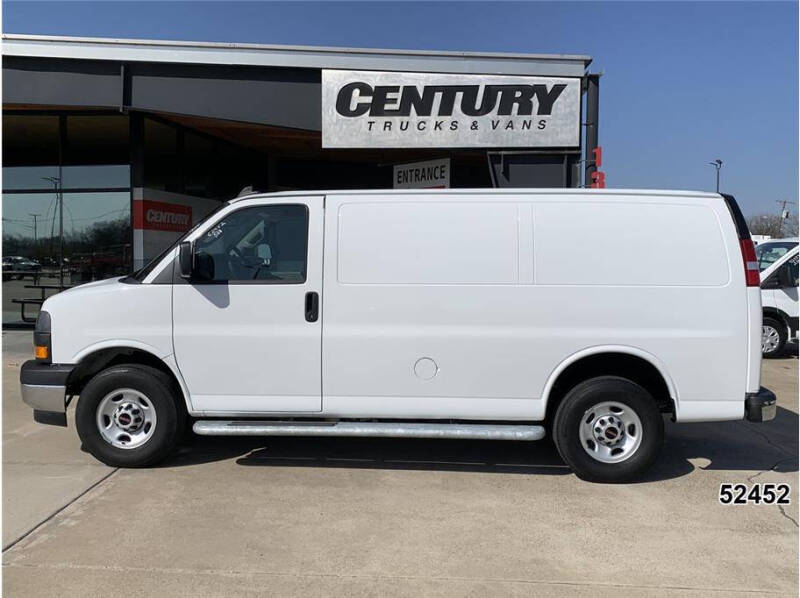 2024 GMC Savana 2500