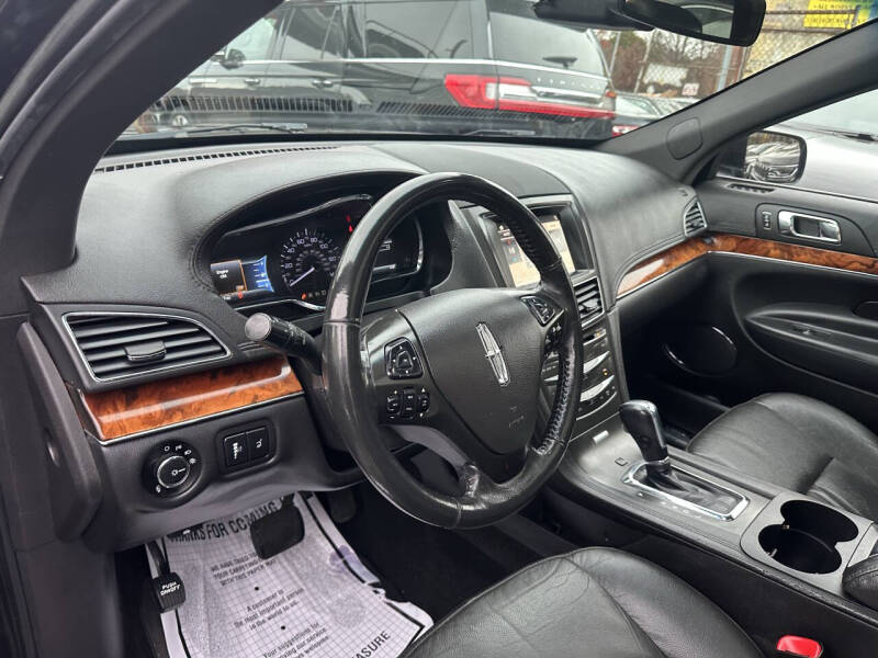 2019 Lincoln MKT Town Car Livery Fleet