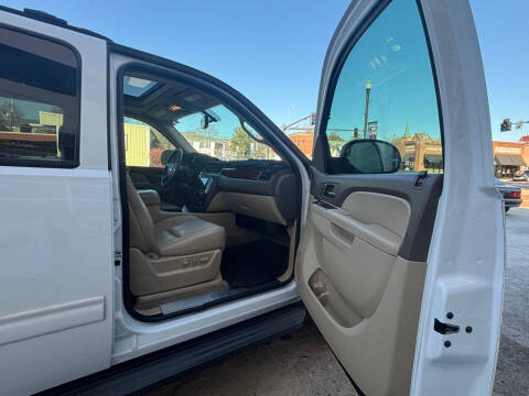 2012 Chevrolet Suburban LT 2500