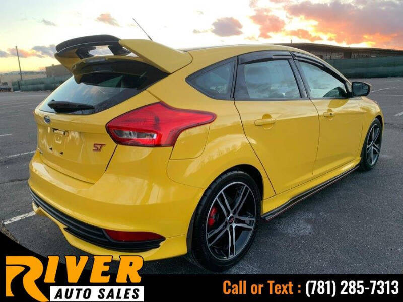 2018 Ford Focus ST