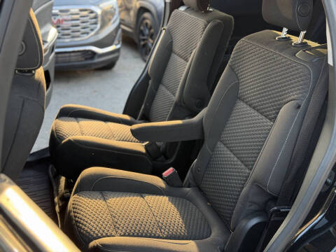 2018 GMC Acadia SLE-2