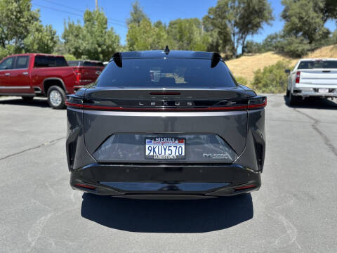 2023 Lexus RZ 450e