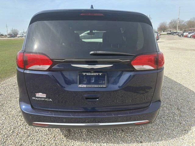 2017 Chrysler Pacifica Touring-L Plus