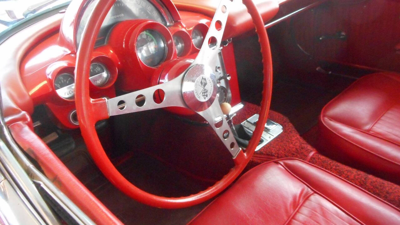 1962 Chevrolet Corvette 8
