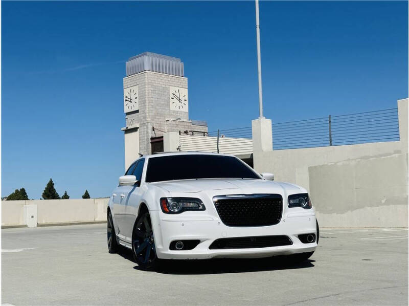 2014 Chrysler 300 SRT8