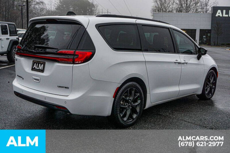 2025 Chrysler Pacifica Limited
