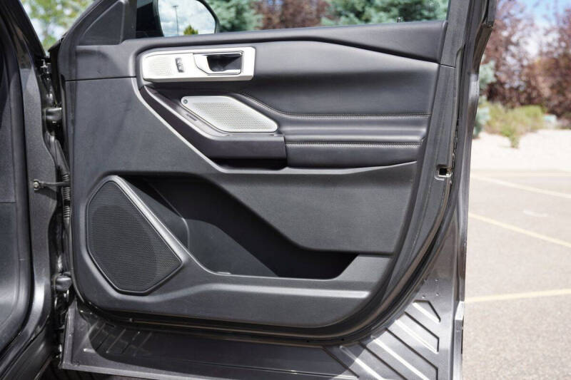 2020 Ford Explorer Platinum