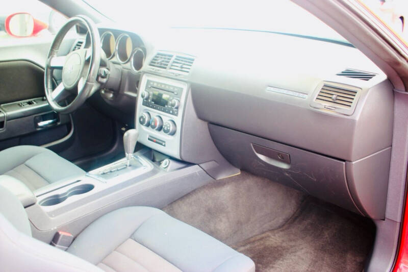 2010 Dodge Challenger SE