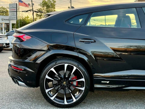 2024 Lamborghini Urus S