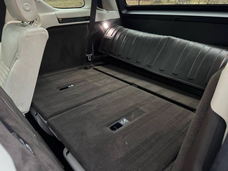 2017 Land Rover Discovery HSE Luxury