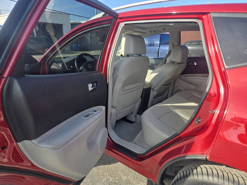 2012 Nissan Rogue S