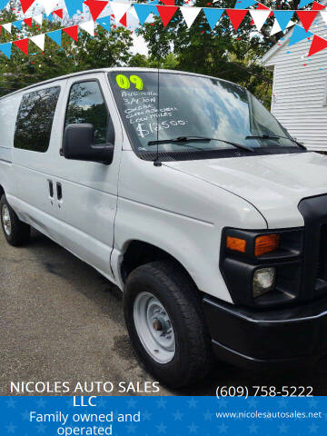 2009 Ford E-Series for sale at NICOLES AUTO SALES LLC in Cream Ridge NJ