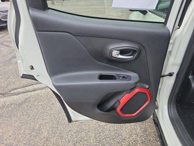 2017 Jeep Renegade Trailhawk