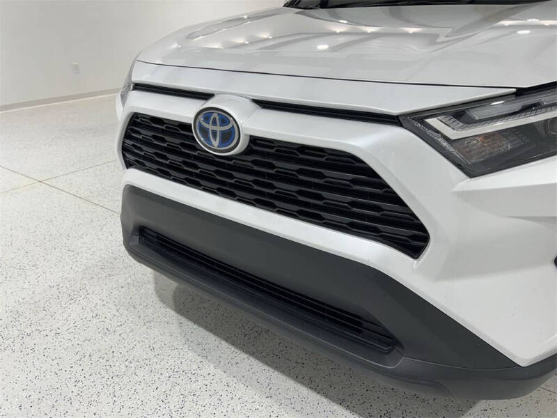 2023 Toyota RAV4 Hybrid XLE Premium