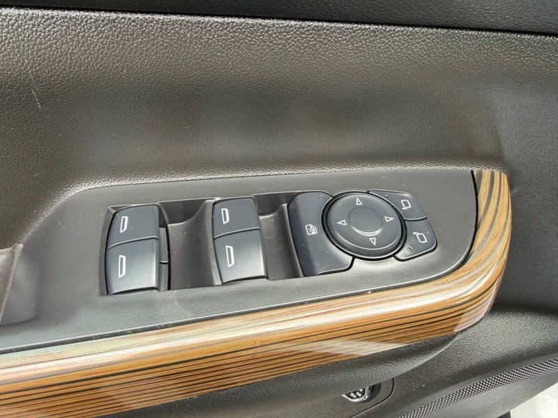 2017 GMC Acadia SLE-2