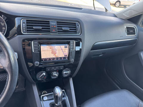 2016 Volkswagen Jetta 1.8T SEL Premium