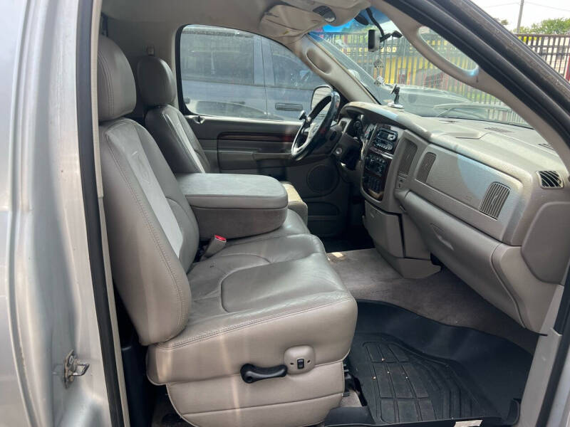 2002 Dodge Ram 1500 SLT Plus