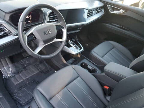 2025 Audi Q4 e-tron quattro Premium 55