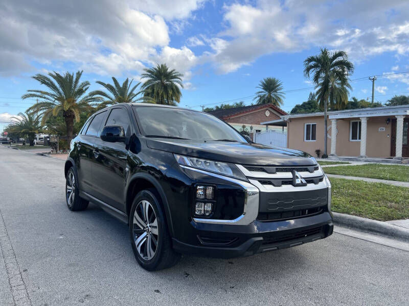 2021 Mitsubishi Outlander Sport ES's photo