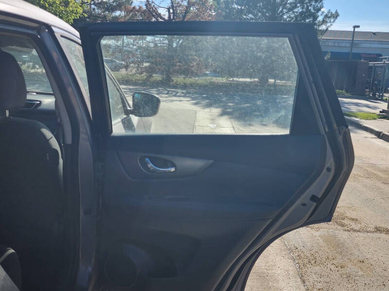 2016 Nissan Rogue S