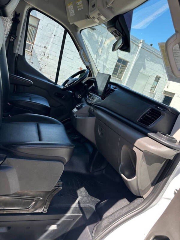 2023 Ford E-Transit
