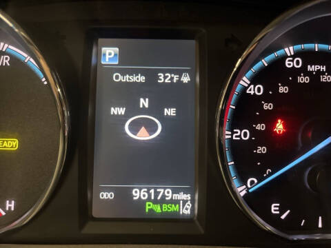 2017 Toyota RAV4 Hybrid XLE