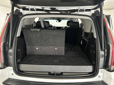 2017 Cadillac Escalade Luxury