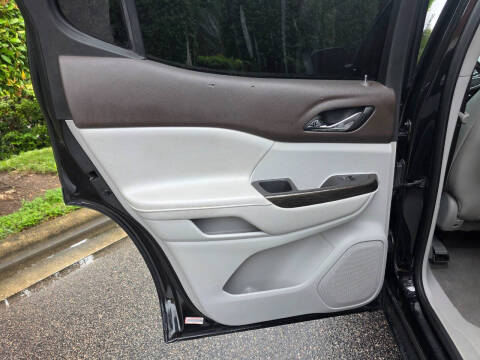 2019 GMC Acadia SLT-1