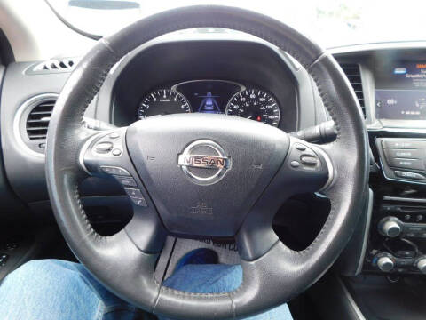 2017 Nissan Pathfinder S