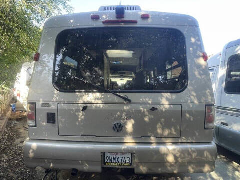 2004 Winnebago Rialta 22QD