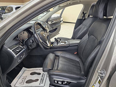 2017 BMW 7 Series 740i