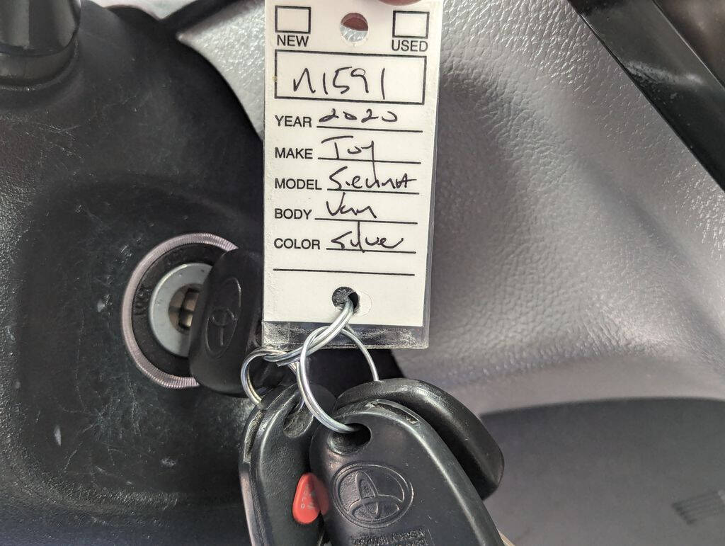 2020 Toyota Sienna for sale at Axio Auto Boise in Boise, ID