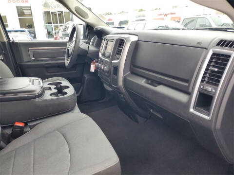 2024 RAM 1500 Classic SLT