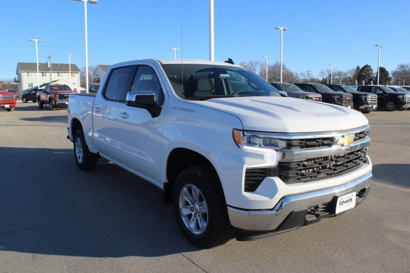 2024 Chevrolet Silverado 1500 LT's photo