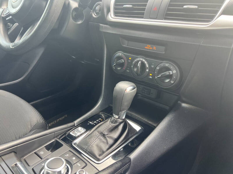 2017 Mazda MAZDA3 Sport