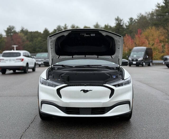 2025 Ford Mustang Mach-E Select
