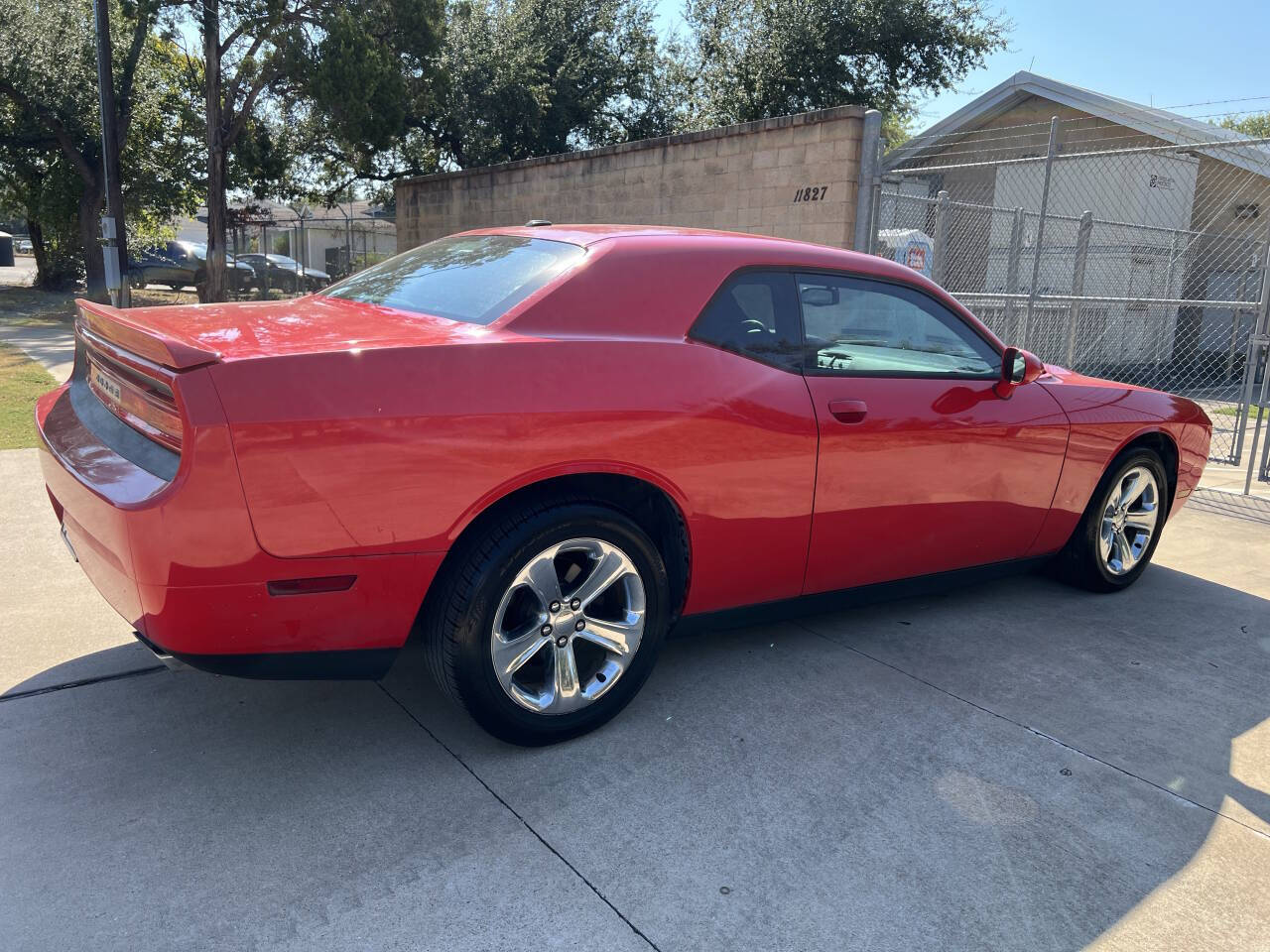 Used Car 2014 Dodge Challenger  Sxt 2dr Coupe For Sale Under $15,000 In Austin, Texas