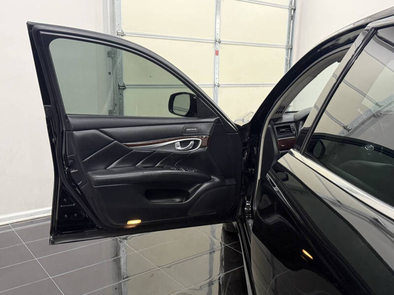 2015 Infiniti Q70L 3.7