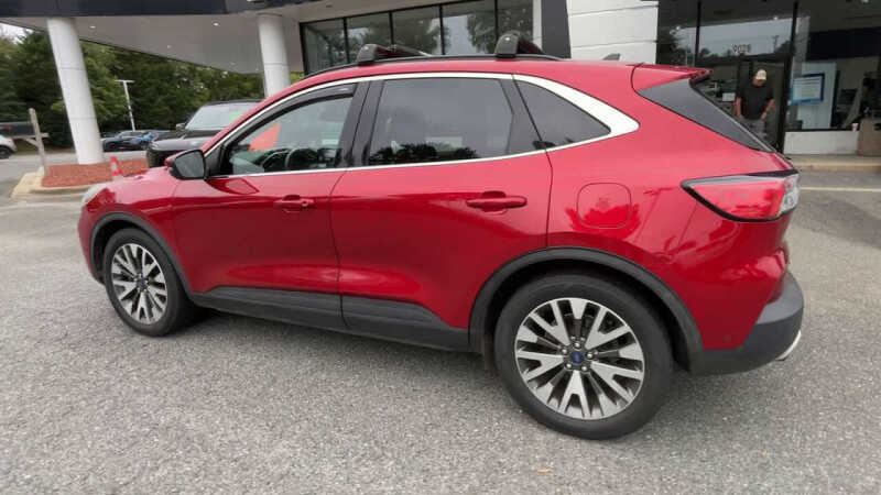 2020 Ford Escape Hybrid Titanium