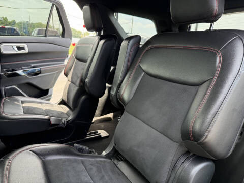 2022 Ford Explorer ST-Line