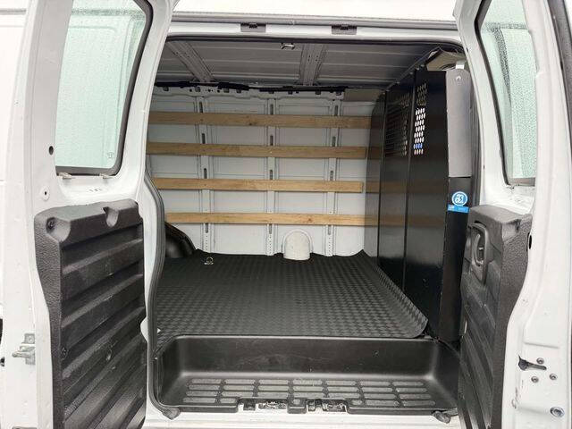 2024 GMC Savana 2500