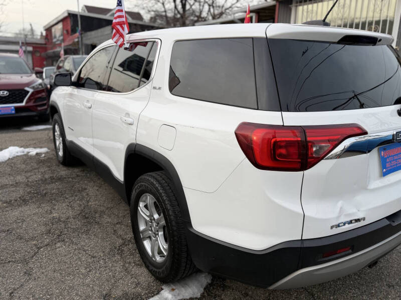 2017 GMC Acadia SLE-1
