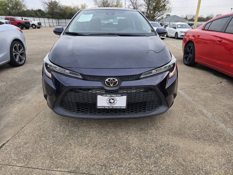 2021 Toyota Corolla LE's photo