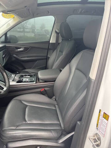 2023 Audi Q7 quattro Premium Plus 55 TFSI