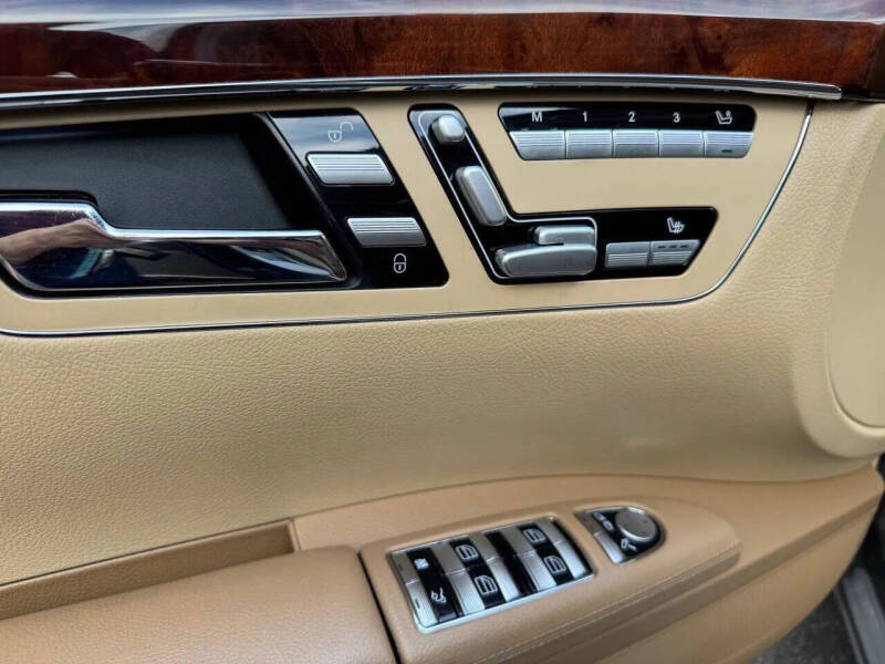 2007 Mercedes-Benz S-Class S 550