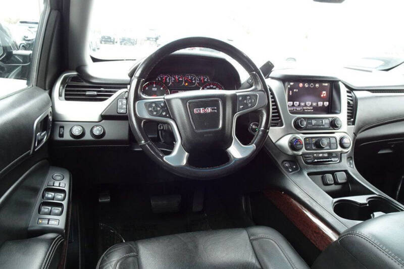 2016 GMC Yukon XL SLT
