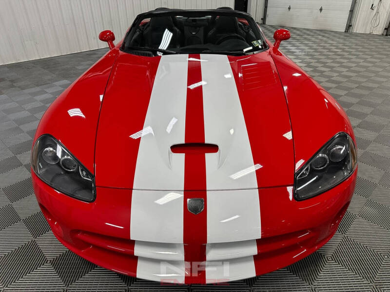 2004 Dodge Viper SRT-10